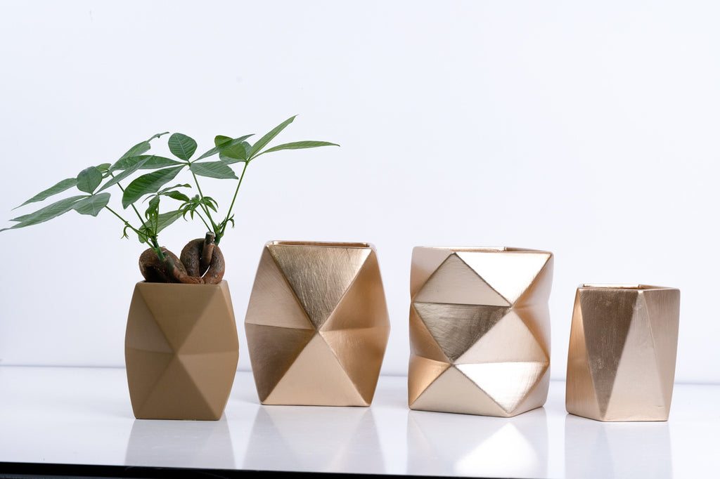 Ceramic Flower Pot – Elegant Home & Garden Planter