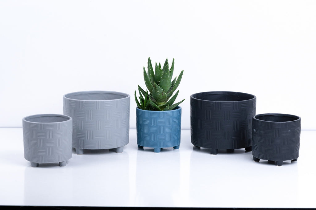 Ceramic Flower Pot – Elegant Home & Garden Planter